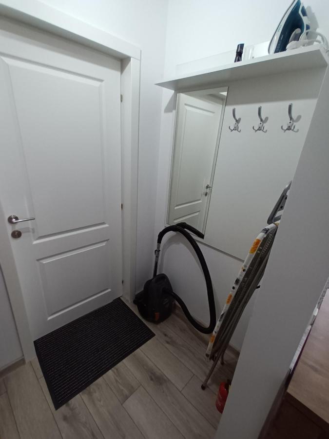 Old Town Studio Apartments Бая Маре Екстериор снимка