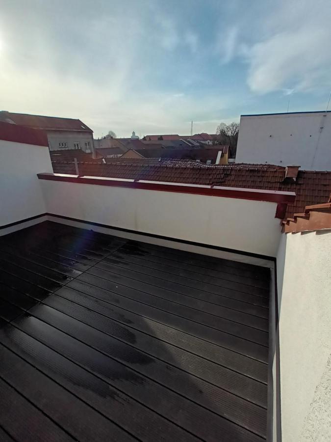 Old Town Studio Apartments Бая Маре Екстериор снимка