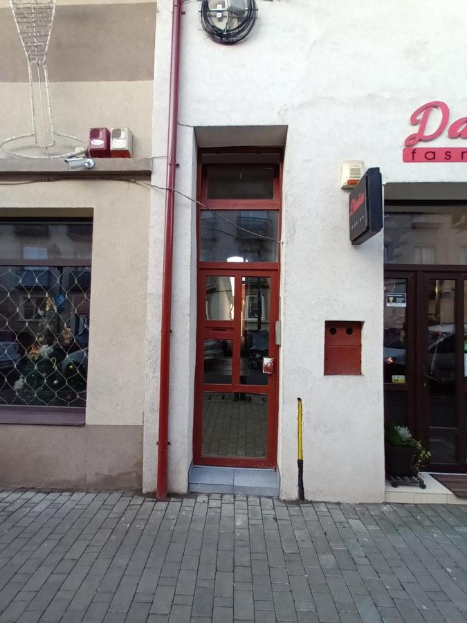 Old Town Studio Apartments Бая Маре Екстериор снимка