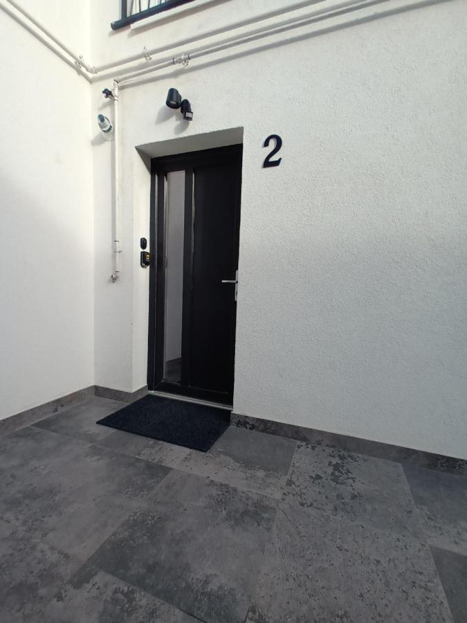 Old Town Studio Apartments Бая Маре Екстериор снимка