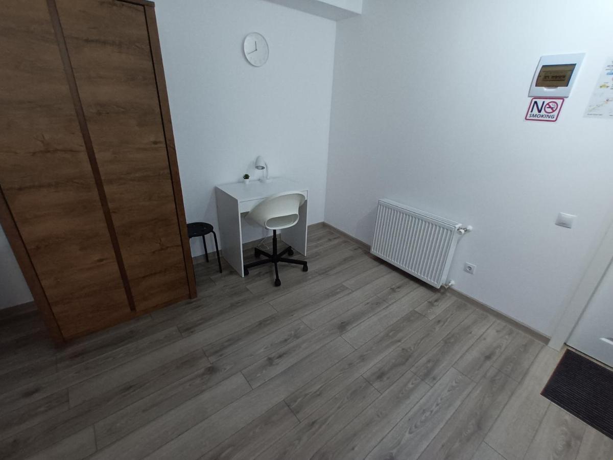 Old Town Studio Apartments Бая Маре Екстериор снимка